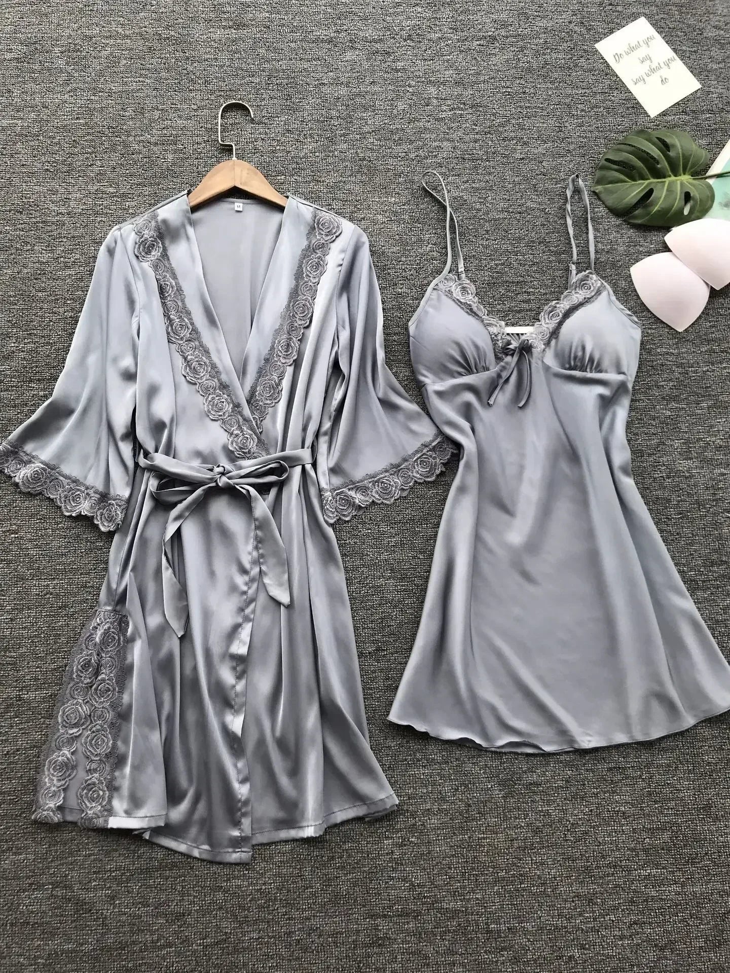 2PCS Female Lace Pajamas Set Satin Home Pyjamamas Lace Robe Sleep Suit V-Neck Wedding Nightwear Silk Dress Women Sleepwear