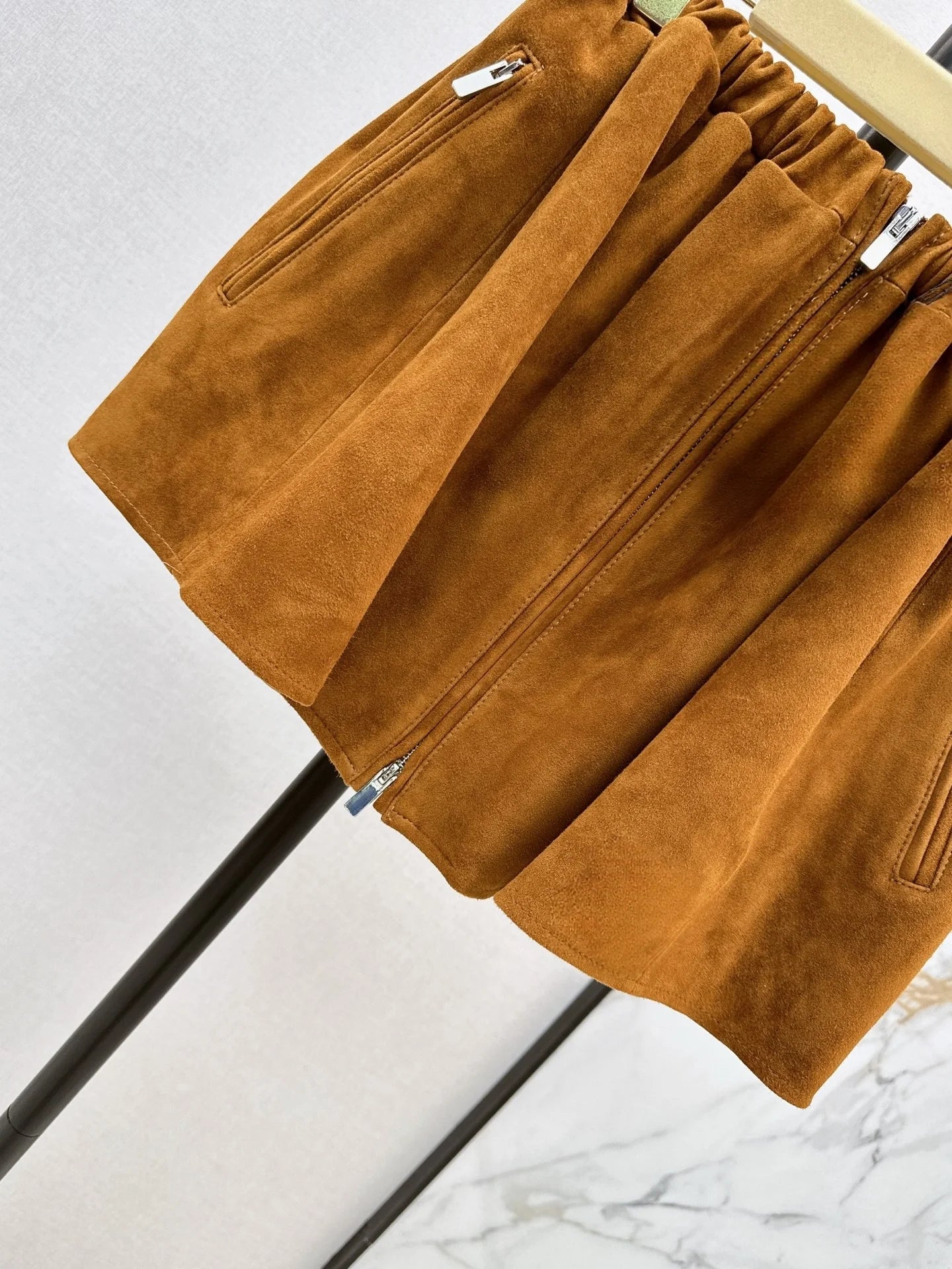 Women's Leather Mini Skirt with Elastic Waist Zipper Solid Color Fashionable Elegant Autumn Winter Style 26702134