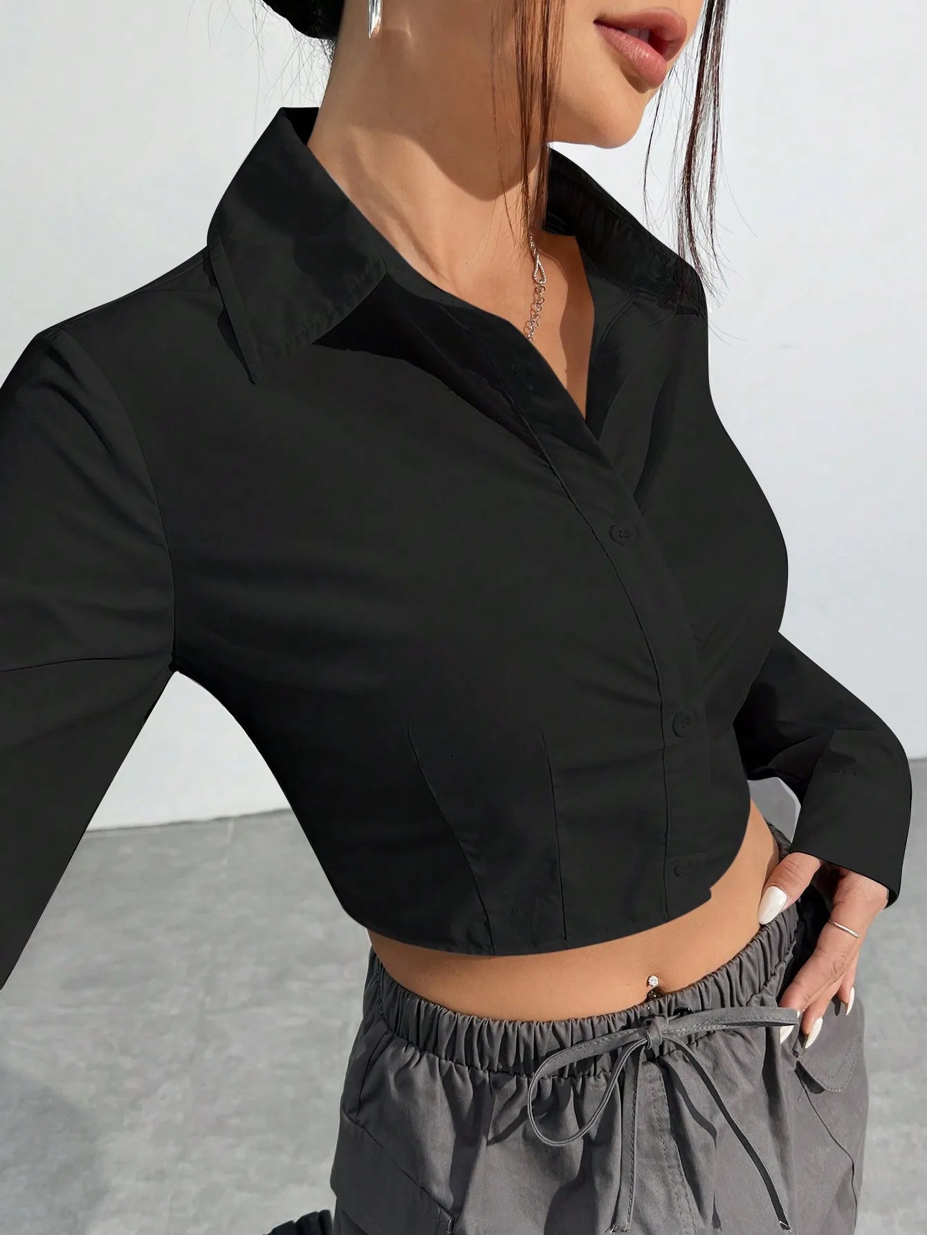 White Woven Cinched Waist Fitted Cropped Shirt For Women
